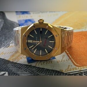 Men’s Luxury Automatic Stainless Steel Sports Watch Gold Blue Textured Dial 41mm